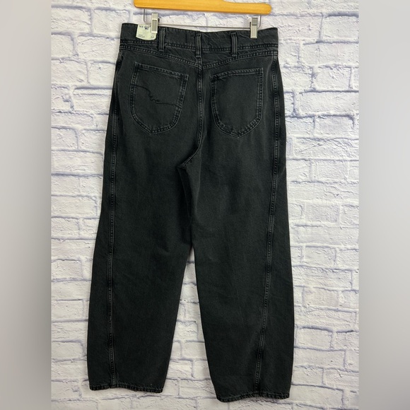 Free People distressed jeans - Picture 4 of 10